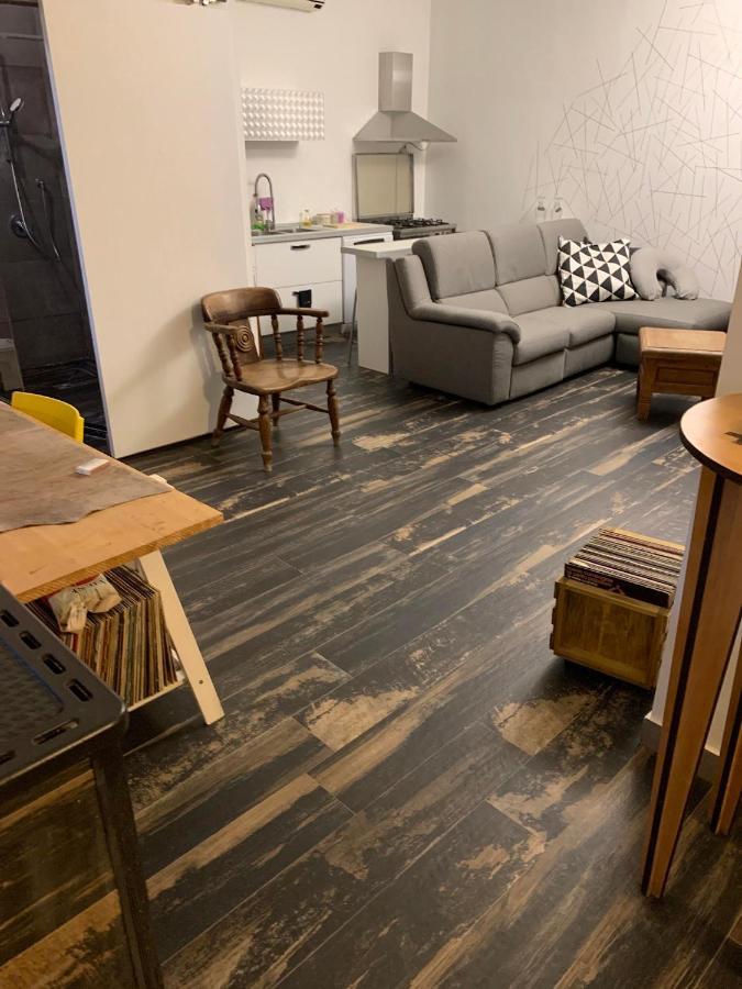 Intera Casa Agnano Fuorigrotta Apartamento Nápoles